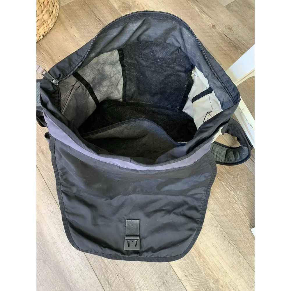 VTG L L Bean Nylon Black/Beige/Gray Crossbody Messenger Laptop Bag.